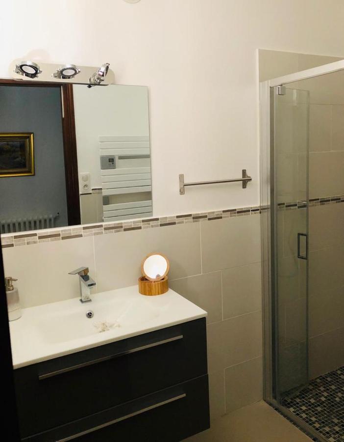 B&B Oasis Des Lavandes - Chambre Coqueliot Villeneuve-lès-Avignon Dış mekan fotoğraf