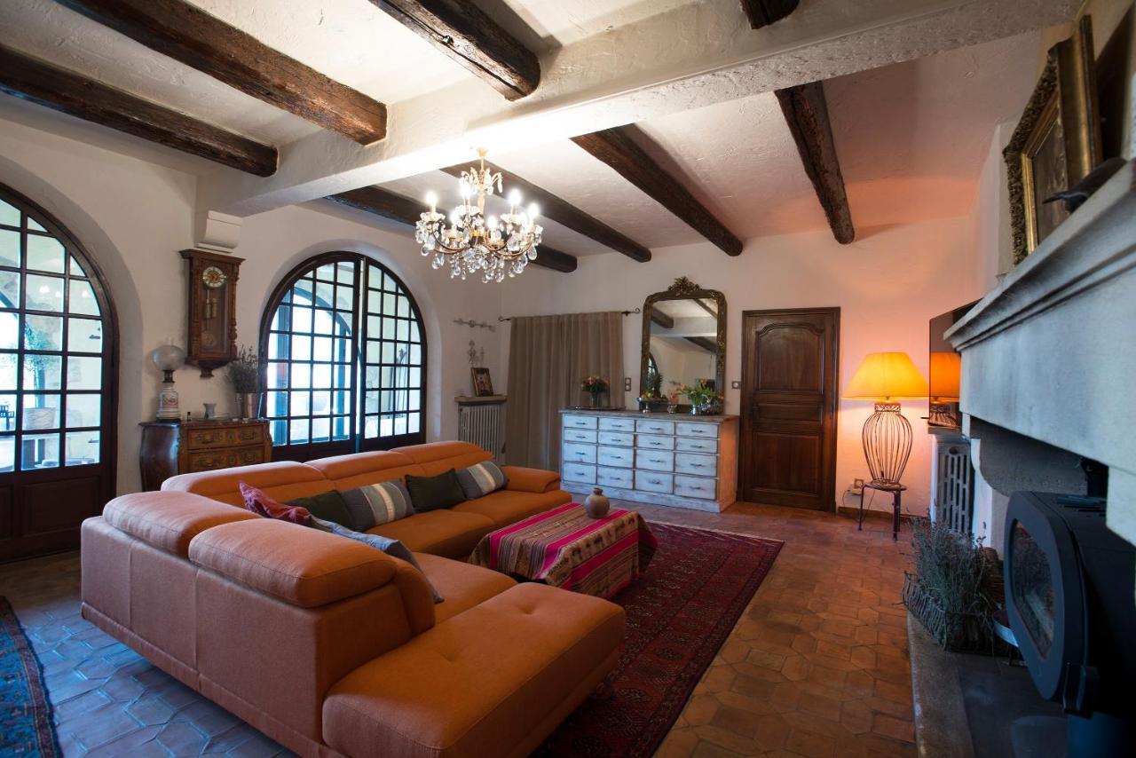 B&B Oasis Des Lavandes - Chambre Coqueliot Villeneuve-lès-Avignon Dış mekan fotoğraf
